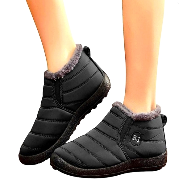 Boojoy BJ Shoes - Boojoy BJ Black Winter Slip On Snow Boots Size 11.5